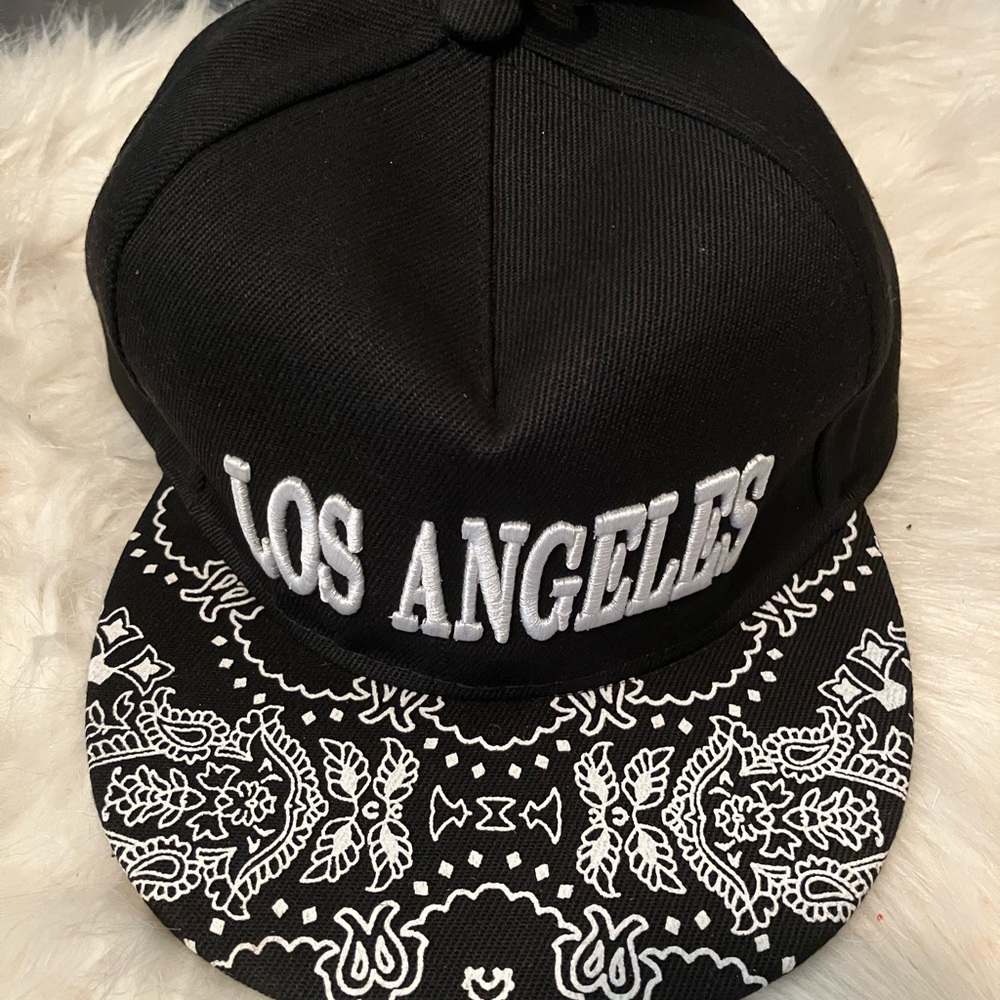 NEW!! Mens Hat by URBNIDNTY